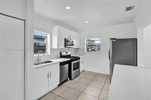 5750 NW 111th St, Hialeah, FL 33012 - Photo 5