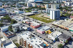 1051 SW 1st St, Miami, FL 33130 - Photo 3