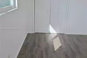 5167 Pat Pl, West Palm Beach, FL 33407 - Photo 9