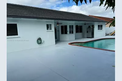 15063 SW 148th Ct, Miami, FL 33196 - Photo 9