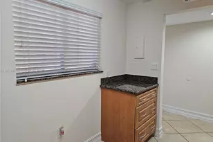 8415 SW 107th Ave, Miami, FL 33173 - Photo 9