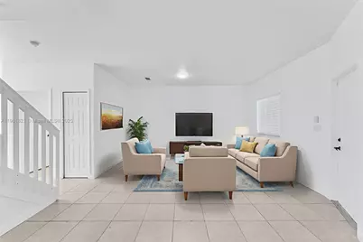 1530 SE 31st Ct, Homestead, FL 33035 - Photo 3