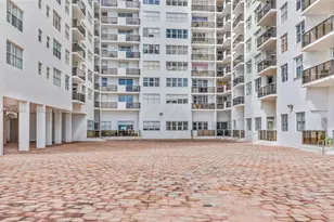 6039 Collins Ave, Miami Beach, FL 33140 - Photo 25