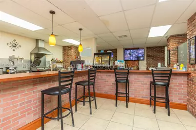 6039 Collins Ave #1415, Miami Beach, FL 33140 - Photo 23