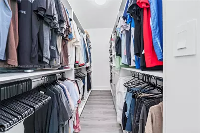 9153 NW 33rd St, Doral, FL 33172 - Photo 23