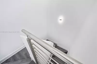 9153 NW 33rd St, Doral, FL 33172 - Photo 27