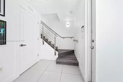 9153 NW 33rd St, Doral, FL 33172 - Photo 3