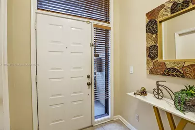 1002 NW 105th Ave #D-121, Plantation, FL 33322 - Photo 5