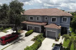 8706 NW 38th Dr, Coral Springs, FL 33065 - Photo 23