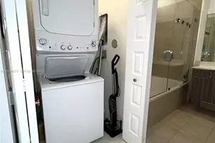 4745 NW 84th Ct, Doral, FL 33166 - Photo 17