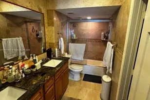 19416 NE 26th Ave, Miami, FL 33180 - Photo 15