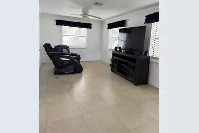 4678 NW 99th Ter, Sunrise, FL 33351 - Photo 9