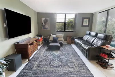 6190 Woodlands Blvd #308, Tamarac, FL 33319 - Photo 5