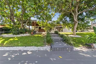 10981 SW 47th St, Miami, FL 33165 - Photo 23