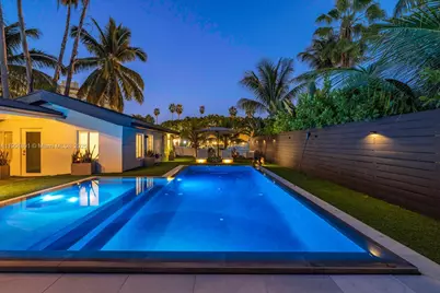 901 NW 7th St Rd, Miami, FL 33136 - Photo 57