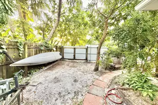 917 N 26th Ave, Hollywood, FL 33020 - Photo 27
