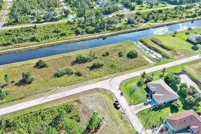 1134 Hudson St E, Lehigh Acres, FL 33974 - Photo 9