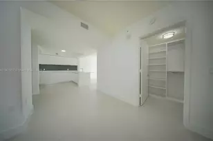 300 Sunny Isles Blvd, Sunny Isles Beach, FL 33160 - Photo 15