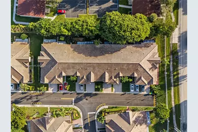 10168 Lombardy Dr, Tamarac, FL 33321 - Photo 27