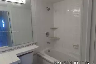 3610 NW 21st St, Lauderdale Lakes, FL 33311 - Photo 9