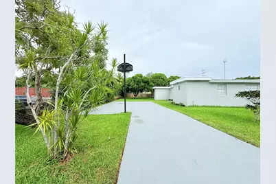 4340 SW 19th St, West Park, FL 33023 - Photo 71