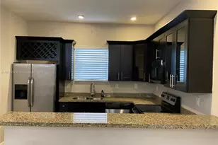 798 NE 43 St, Oakland Park, FL 33334 - Photo 9