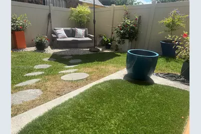 798 NE 43 St, Oakland Park, FL 33334 - Photo 35