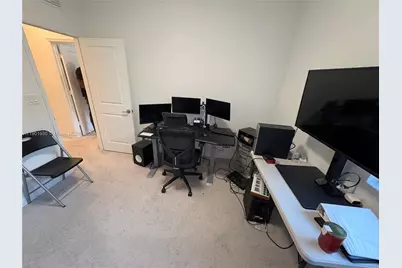 1020 SE 26th Ter, Homestead, FL 33035 - Photo 9