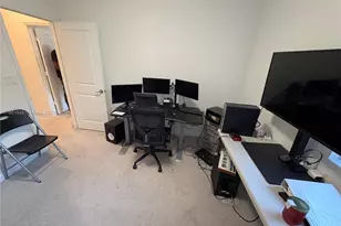 1020 SE 26th Ter, Homestead, FL 33035 - Photo 9