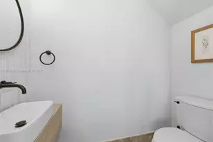 623 NE 11th Ave, Fort Lauderdale, FL 33304 - Photo 17