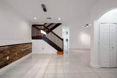 7634 NW 114th Path, Doral, FL 33178 - Photo 7