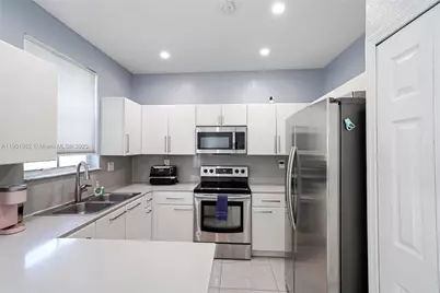 7634 NW 114th Path, Doral, FL 33178 - Photo 19