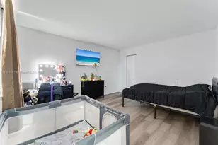 10500 SW 108th Ave, Miami, FL 33176 - Photo 9