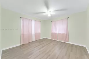 608 NW 9th St, Hallandale Beach, FL 33009 - Photo 11