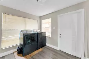 608 NW 9th St, Hallandale Beach, FL 33009 - Photo 19
