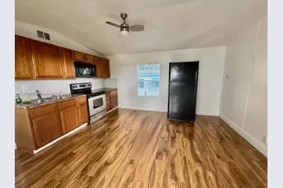[Address not provided], West Palm Beach, FL 33417 - Photo 3