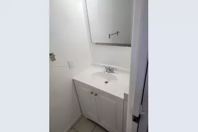 4505 W 15th Ave #703, Hialeah, FL 33012 - Photo 25