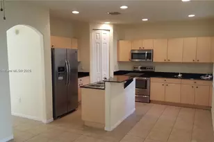 2853 SW 85th Ave, Miramar, FL 33025 - Photo 3