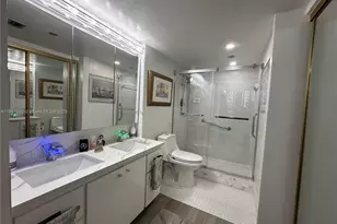 1200 St Charles Pl, Pembroke Pines, FL 33026 - Photo 15