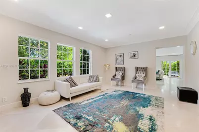 140 N Hibiscus Dr, Miami Beach, FL 33139 - Photo 7