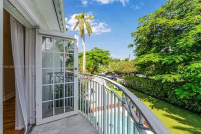 140 N Hibiscus Dr, Miami Beach, FL 33139 - Photo 17