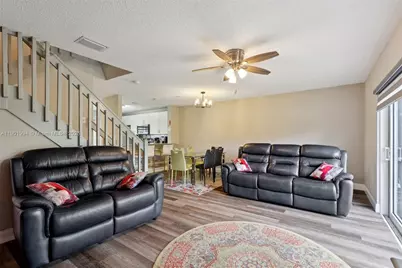 20888 NW 1st St, Pembroke Pines, FL 33029 - Photo 13