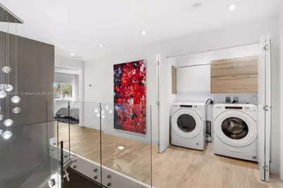 11325 NW 66th St, Doral, FL 33178 - Photo 35