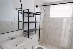 12275 NE 19th Ave, North Miami, FL 33181 - Photo 19