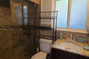 3221 NE 7th St, Pompano Beach, FL 33062 - Photo 7