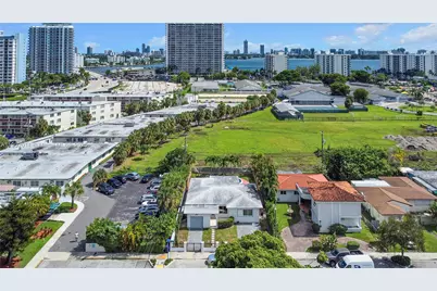 7557 Mutiny Ave, North Bay Village, FL 33141 - Photo 13