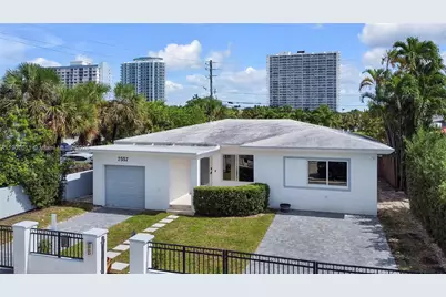 7557 Mutiny Ave, North Bay Village, FL 33141 - Photo 9