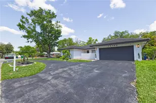 10395 NW 42nd Dr, Coral Springs, FL 33065 - Photo 33