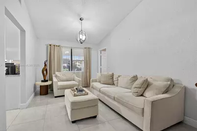 100 Miramar Ave, Royal Palm Beach, FL 33411 - Photo 25