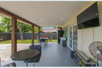 11120 SW 176 St, Miami, FL 33157 - Photo 11